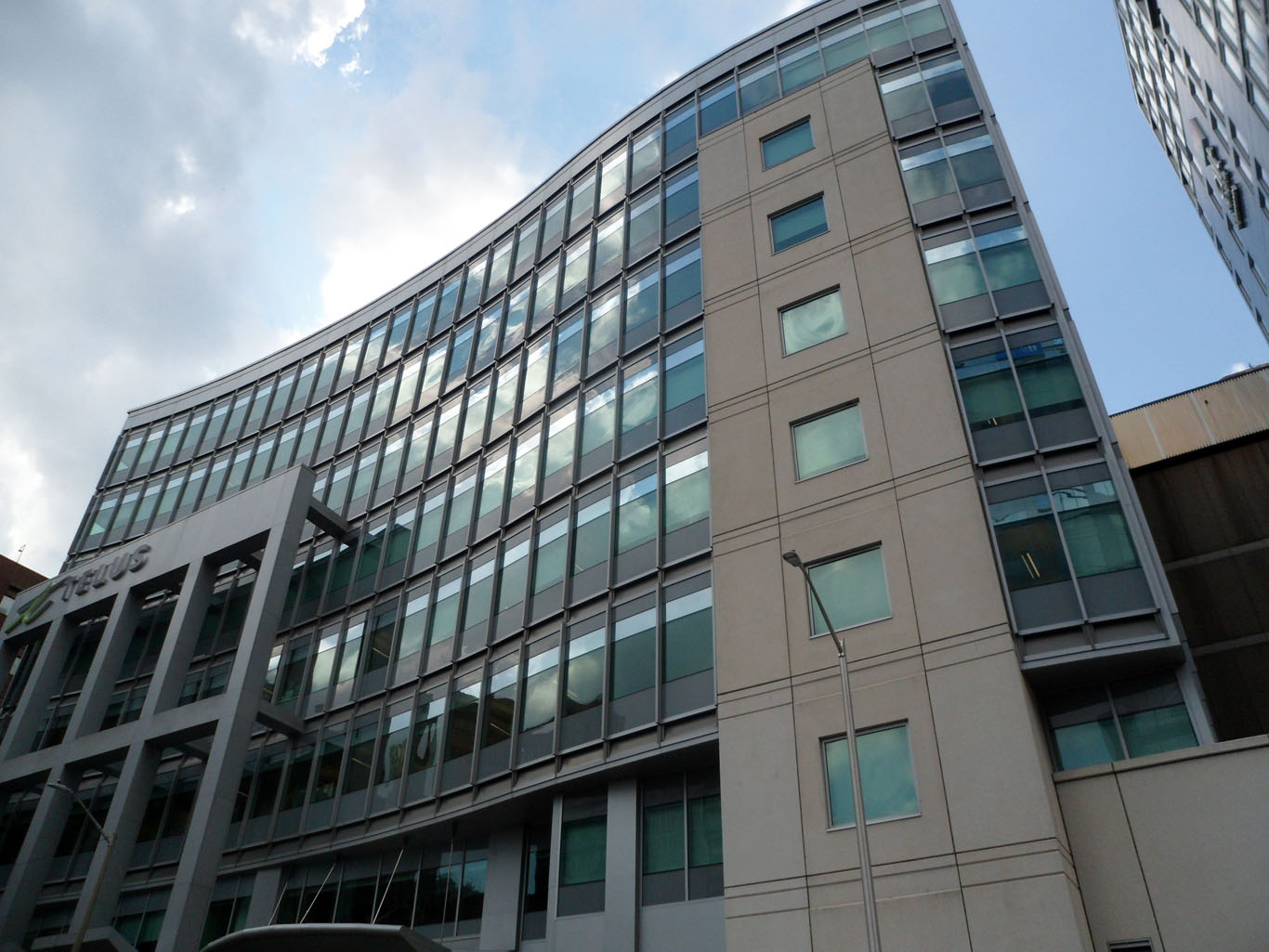 Telus - 215 Slater (multiple floors)